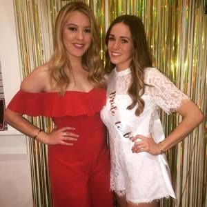 Meet your Posher, Abbey